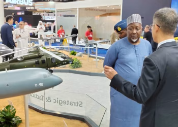 Minister of Defence Attends Dubai Airshow 2025