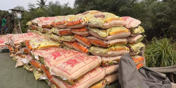 FOB Badagry Cracks Down on Smugglers, Confiscates Contraband Rice